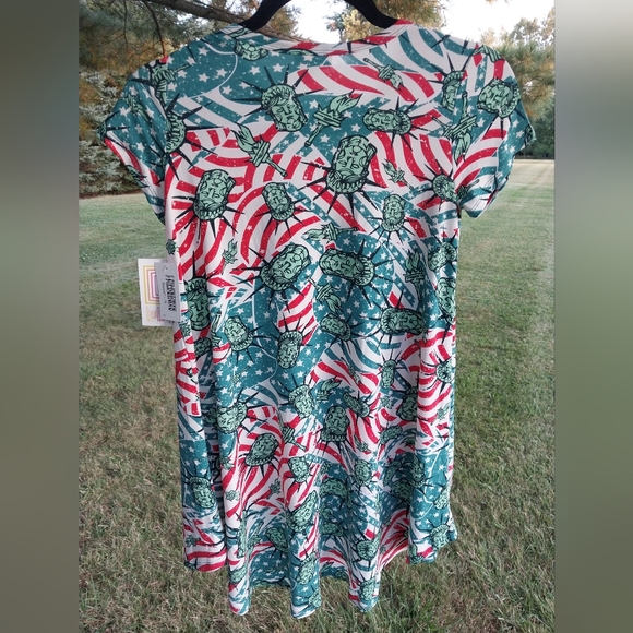 LulaRoe Girls Scarlett dress Size 10. Patriotic pattern. NWT. - Picture 6 of 6
